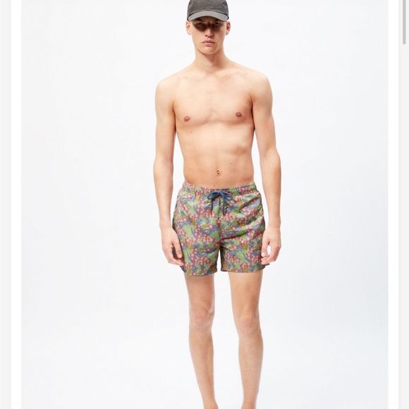 BNWOT Zara floral print swimming trunks. - Picture 1 of 9